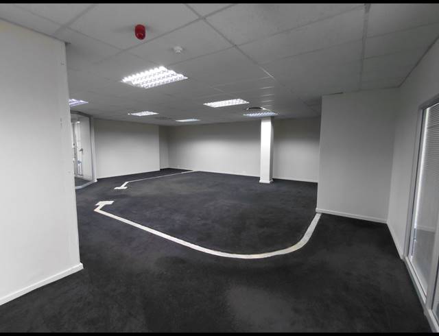 344M² OFFICE TO LET IN HALFWAY HOUSE